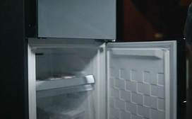 Классический двухкамерный холодильник HITACHI R-BG 410 PU6X